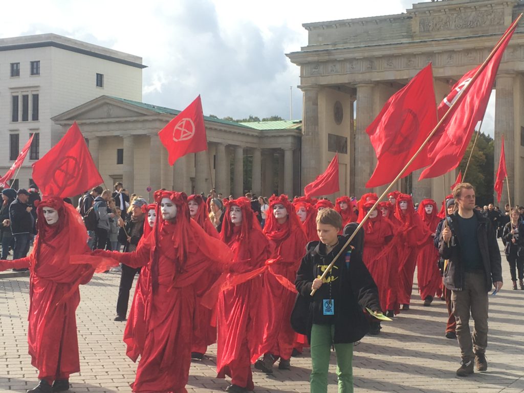 The Mourners @ Brandenburg Gate