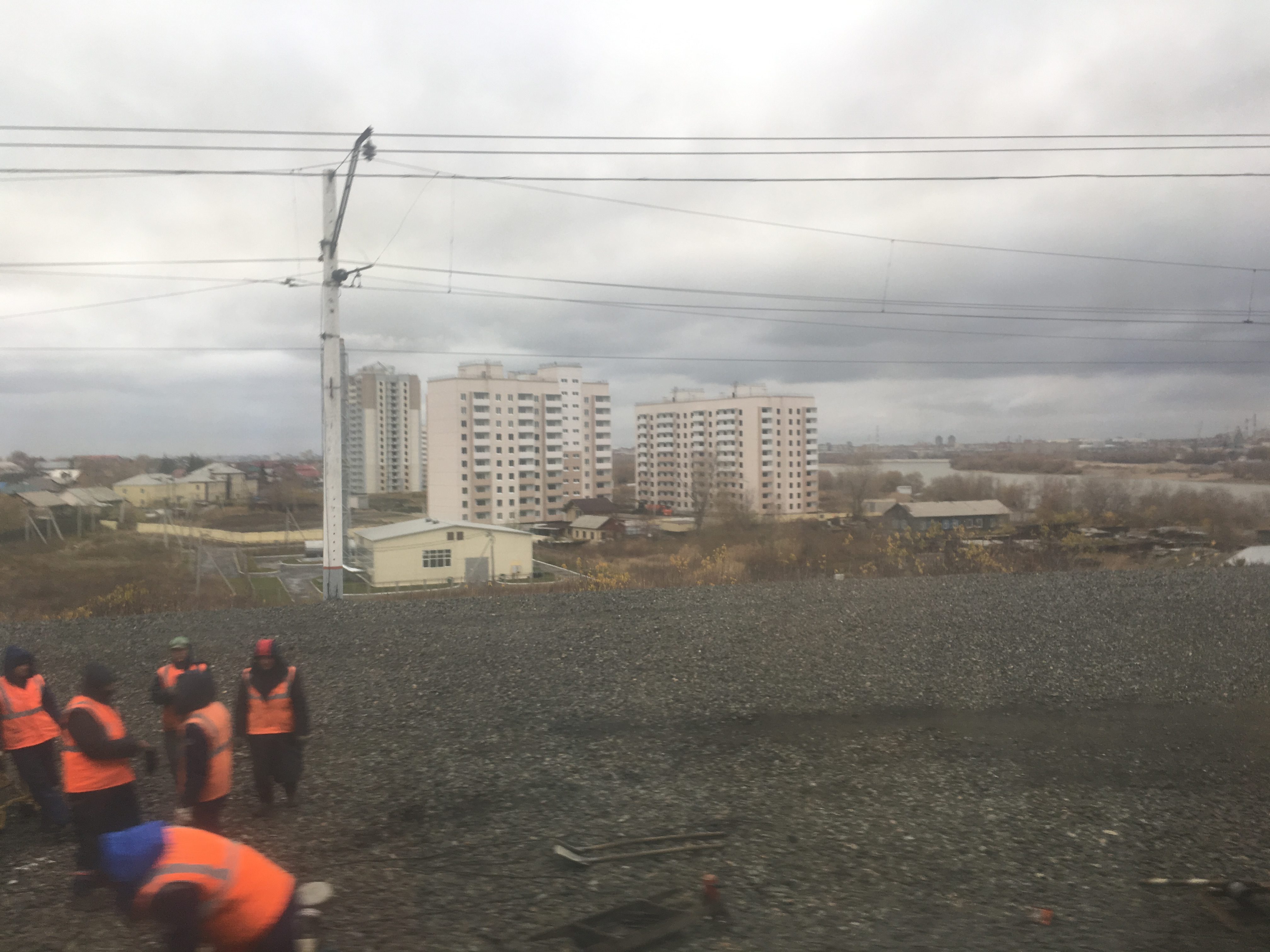 The workers of Omsk maintain the tracks