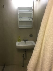 Clean en-suite bathroom on CC Coral 